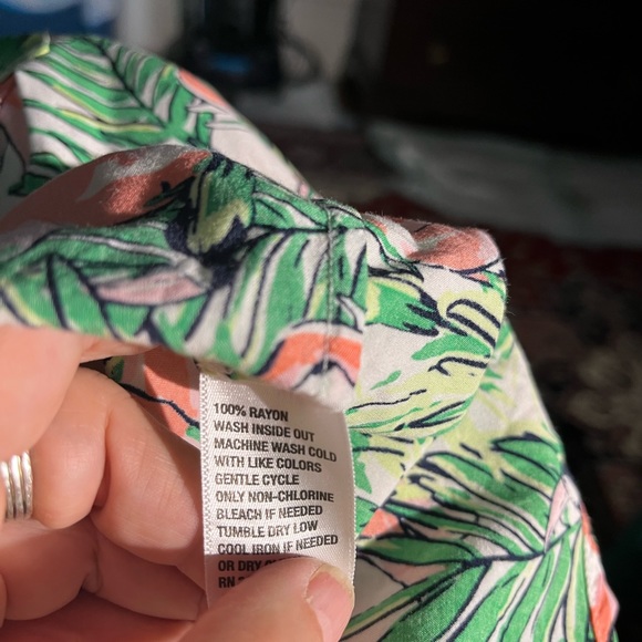 Crown and Ivy blouse size XL - Picture 6 of 6